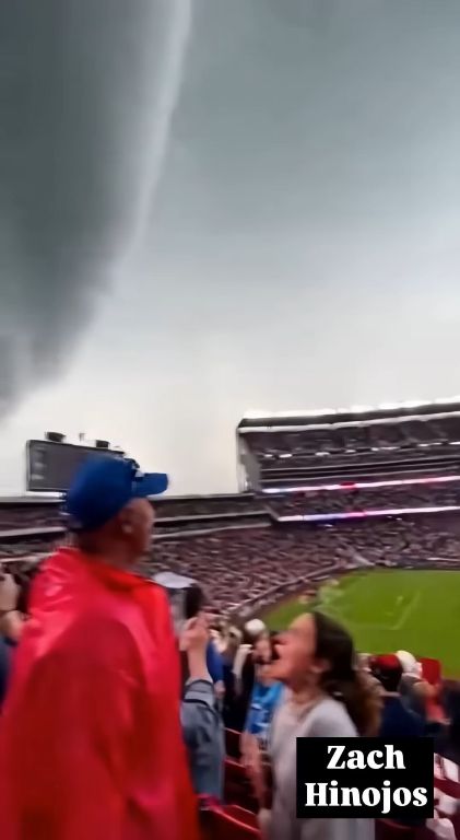 Atmosphere of Awe and Apprehension: When a Colossal Shelf Cloud Swallowed a Stadium Under the Crimson Dusk